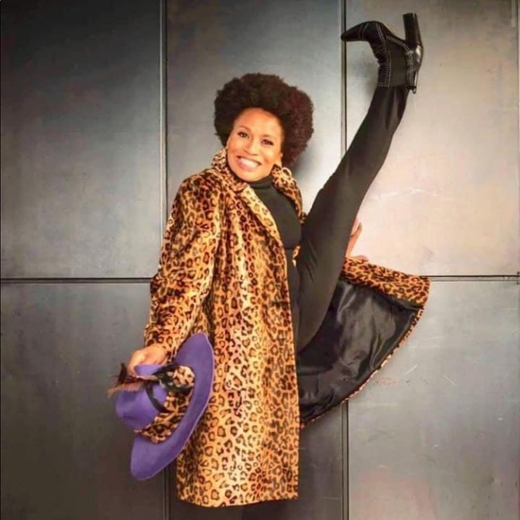 Meet your Posher, Toni - Picture 1 of 1